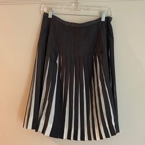 Jcrew pleated skirt grey and white size 4